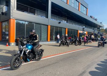 Motocykle Voge na sezon 2023. Voge DS650, 300 Rally i 500AC. Test nowych modeli na torze i w terenie