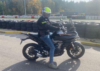 Motocykle Voge na sezon 2023. Voge DS650, 300 Rally i 500AC. Test nowych modeli na torze i w terenie