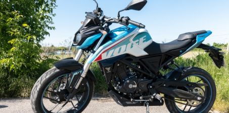 Voge 125R – wejście smoka? [dane techniczne, opis, recenzja, cena, test]