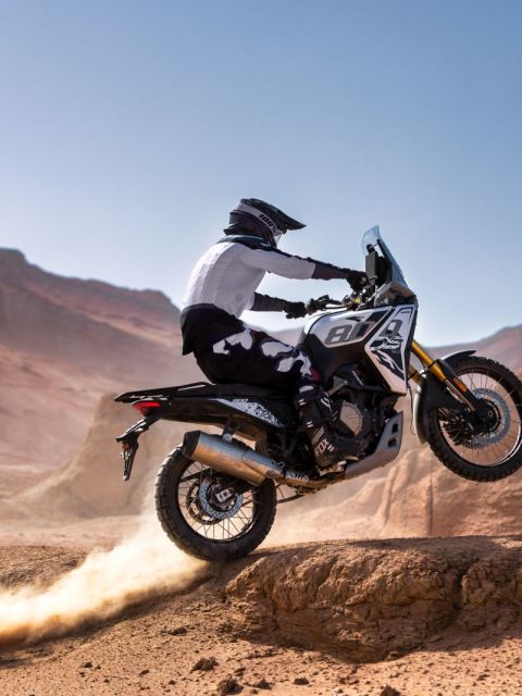 VOGE 800 RALLY