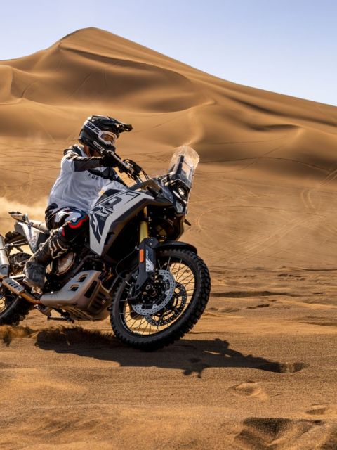 VOGE 800 RALLY