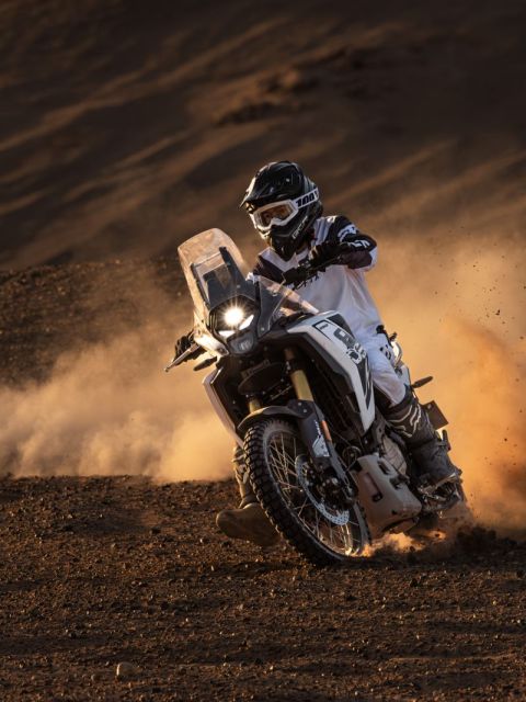 VOGE 800 RALLY