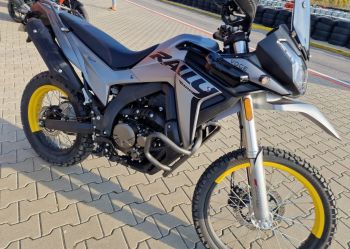 Motocykle Voge na sezon 2023. Voge DS650, 300 Rally i 500AC. Test nowych modeli na torze i w terenie